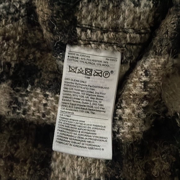 Banana Republic Petite Oversized Italian Boucle Shirt Jacket - Picture 12 of 12